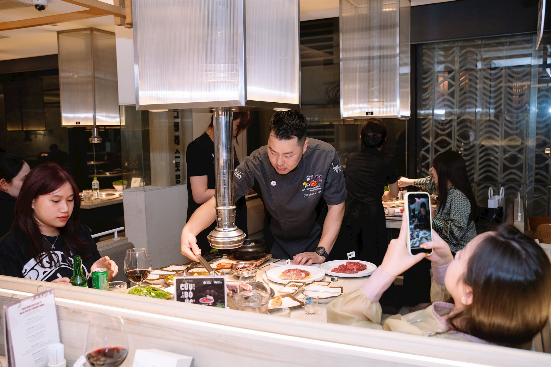 Tin vui: Thêm lựa chọn cho gần 5 triệu người ăn thịt đỏ ở Việt Nam - Ảnh 1