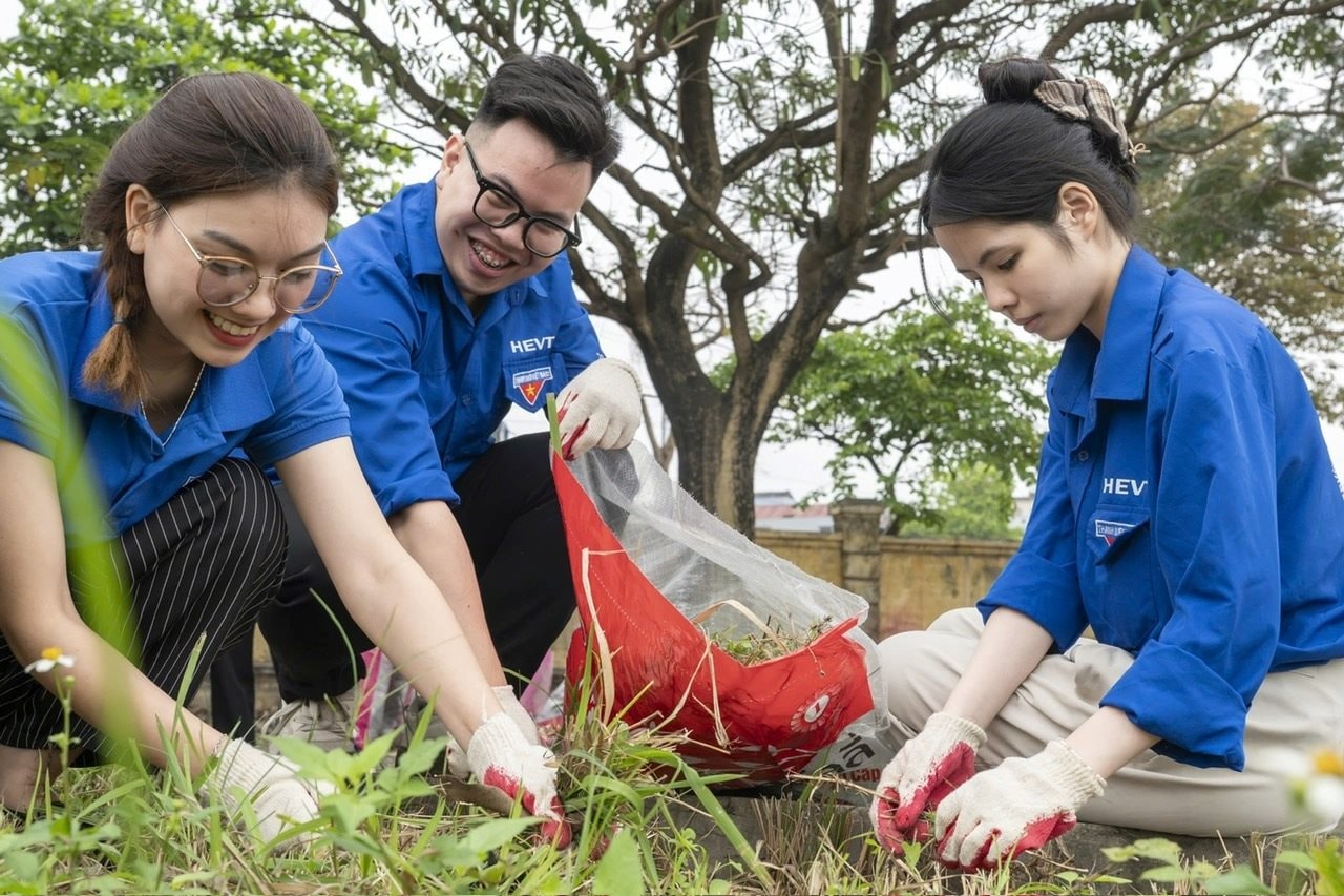 Tin vui: Hàng nghìn người ở Việt Nam tham gia một thử thách do quỹ của tỷ phú Phạm Nhật Vượng phát động - Ảnh 1
