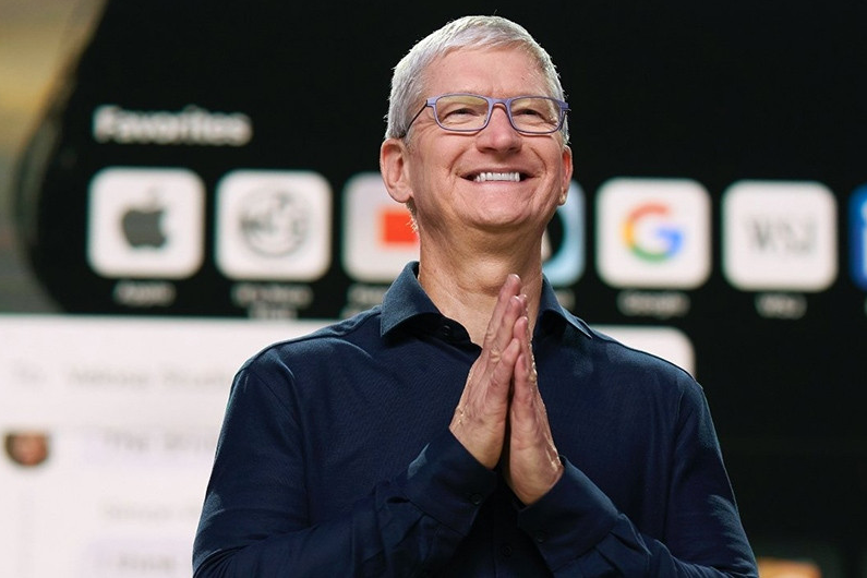 Tim Cook bị giảm lương khi còn là CEO Apple - Ảnh 1