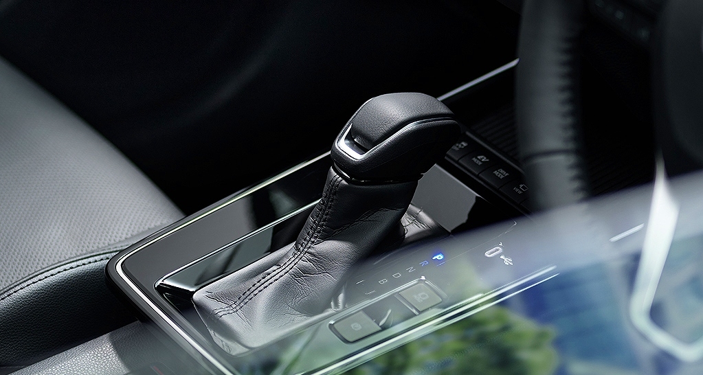 Toyota Corolla Cross sắp được nâng cấp, nhưng nhiều tính năng vẫn "vắng mặt" dù đối thủ đã có - Ảnh 2