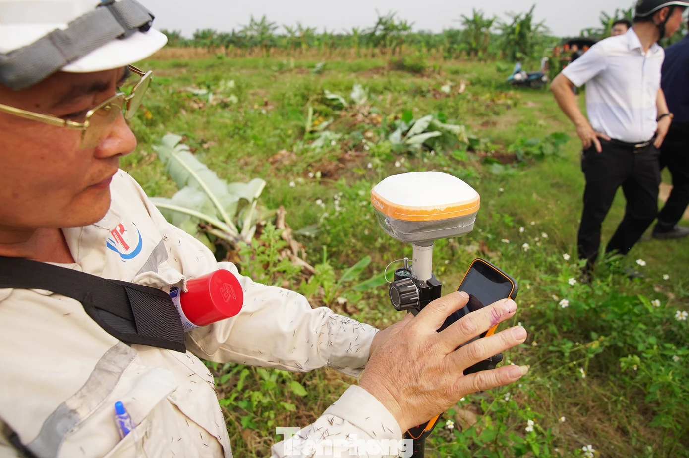 Lãnh đạo Hà Nội trực tiếp "vi hành", đề xuất chính sách đặc thù đẩy nhanh tiến độ cầu Tứ Liên - Ảnh 12