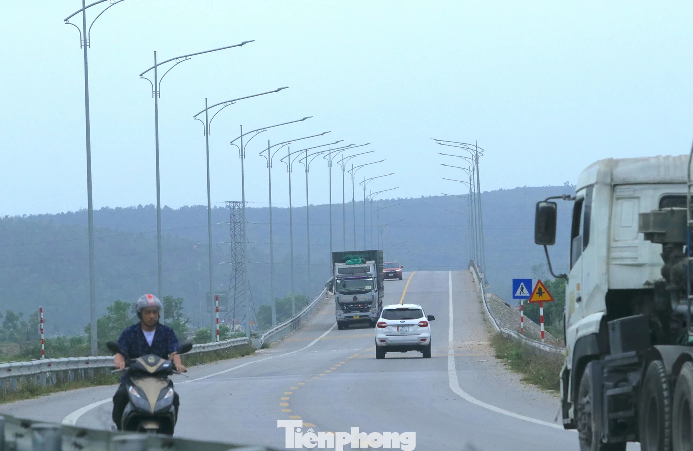 Sắp hoàn thành dự án đường ven biển gần 5.000 tỷ đồng ở Nghệ An - Ảnh 7