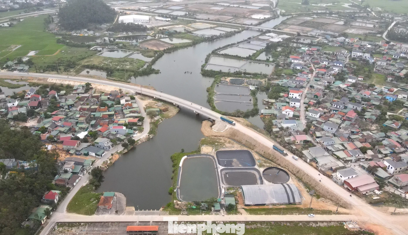 Sắp hoàn thành dự án đường ven biển gần 5.000 tỷ đồng ở Nghệ An - Ảnh 8