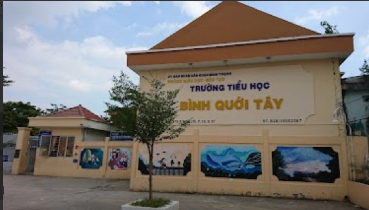 Vụ nghi ngộ độc thực phẩm ở trường Tiểu học Bình Quới Tây: Tạm ngưng cơ sở cung cấp suất ăn - Ảnh 1