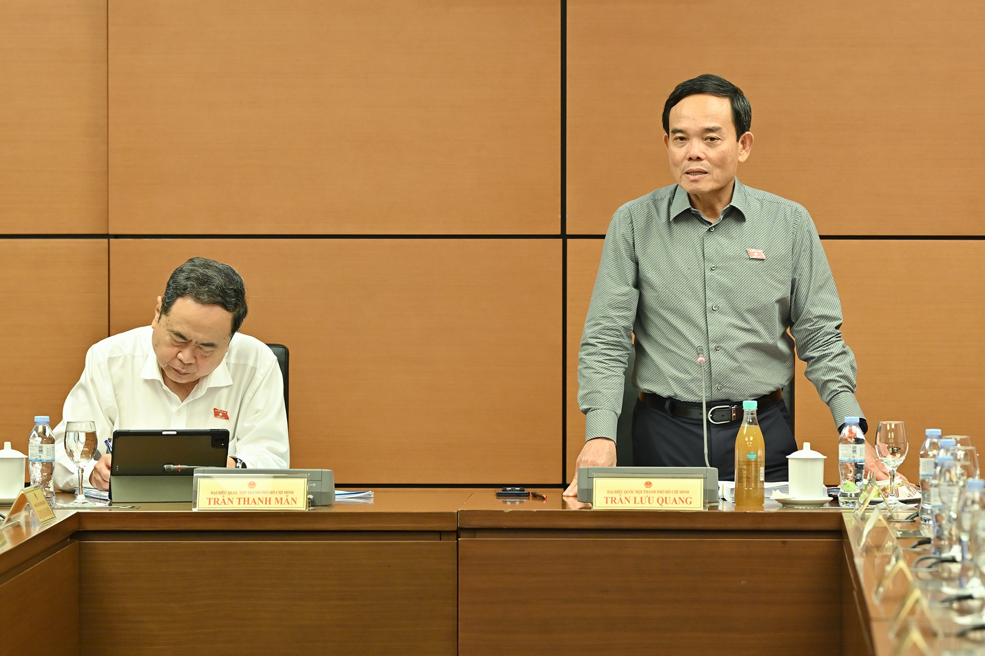 Chủ tịch Tập đoàn Viettel, Petrovietnam hiến kế để kinh tế tăng trưởng 2 con số - Ảnh 1