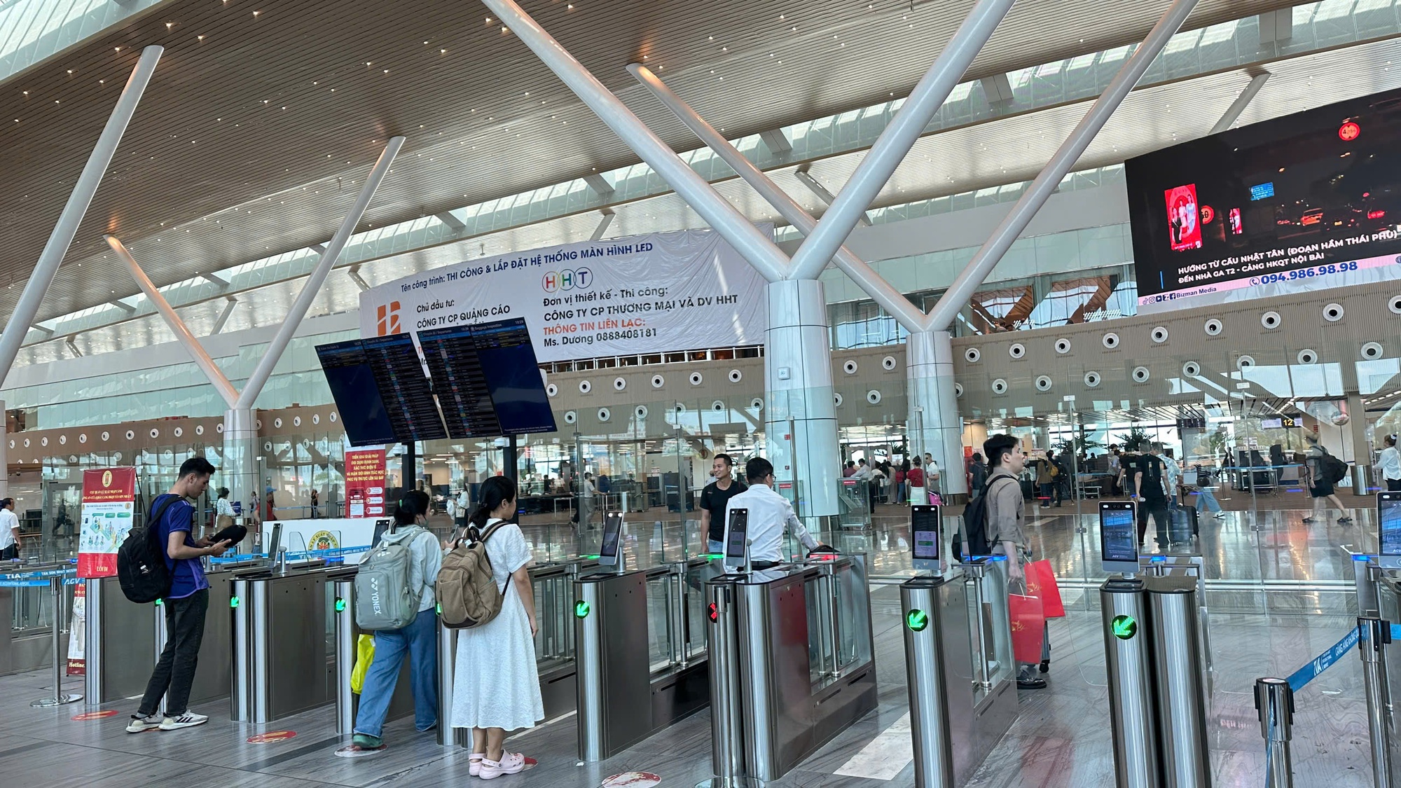 Sân bay Tân Sơn Nhất phát thông báo quan trọng - Ảnh 1