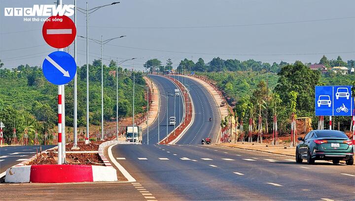 Hình hài tuyến đường 1.200 tỷ đồng, băng qua 'thủ phủ' cà phê Gia Lai - Ảnh 13