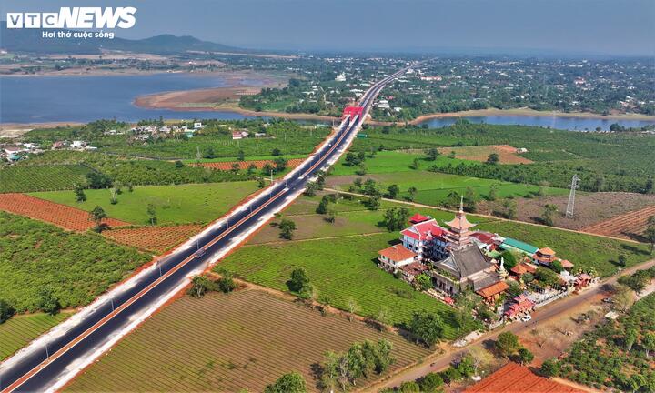 Hình hài tuyến đường 1.200 tỷ đồng, băng qua 'thủ phủ' cà phê Gia Lai - Ảnh 14