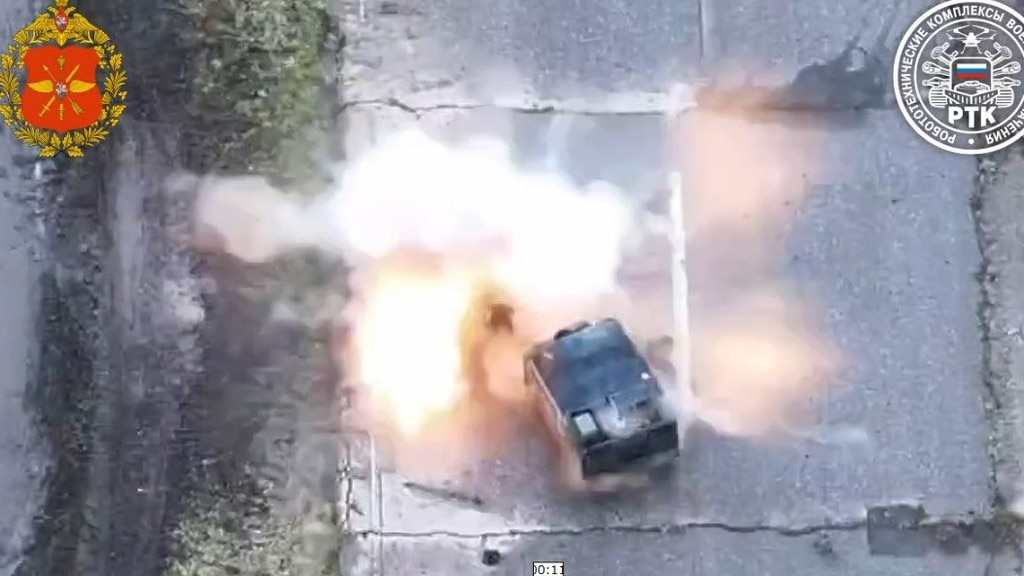 Ukraine nói lần đầu dùng “robot sát thủ” chiếm trận địa Nga, không cần tới bộ binh - Ảnh 1