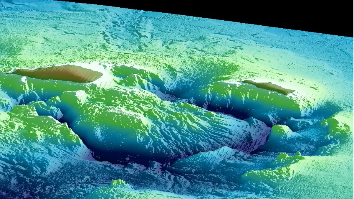"Quái vật lửa" cực nguy hiểm được “nạp đạn” ngoài khơi Nhật Bản - Ảnh 1