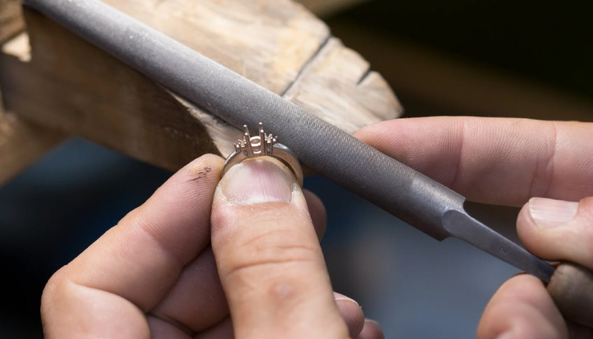 Bị thanh tra đột xuất, Huy Thanh Jewelry làm ăn ra sao? - Ảnh 1