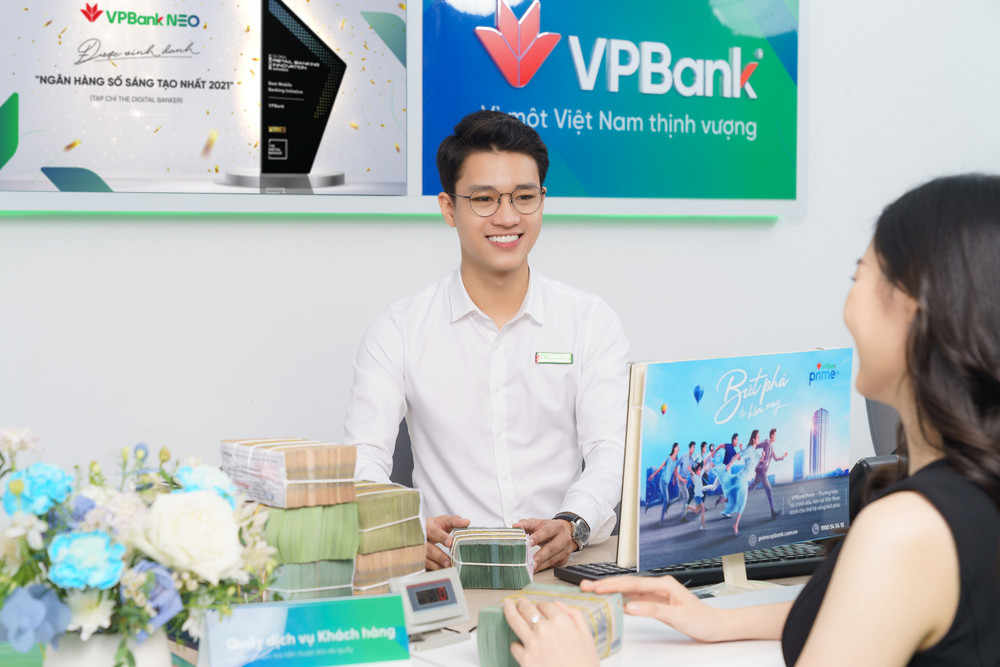 VPBank tiếp tục tăng lãi suất huy động ở nhiều kỳ hạn trên toàn hệ thống - Ảnh 1
