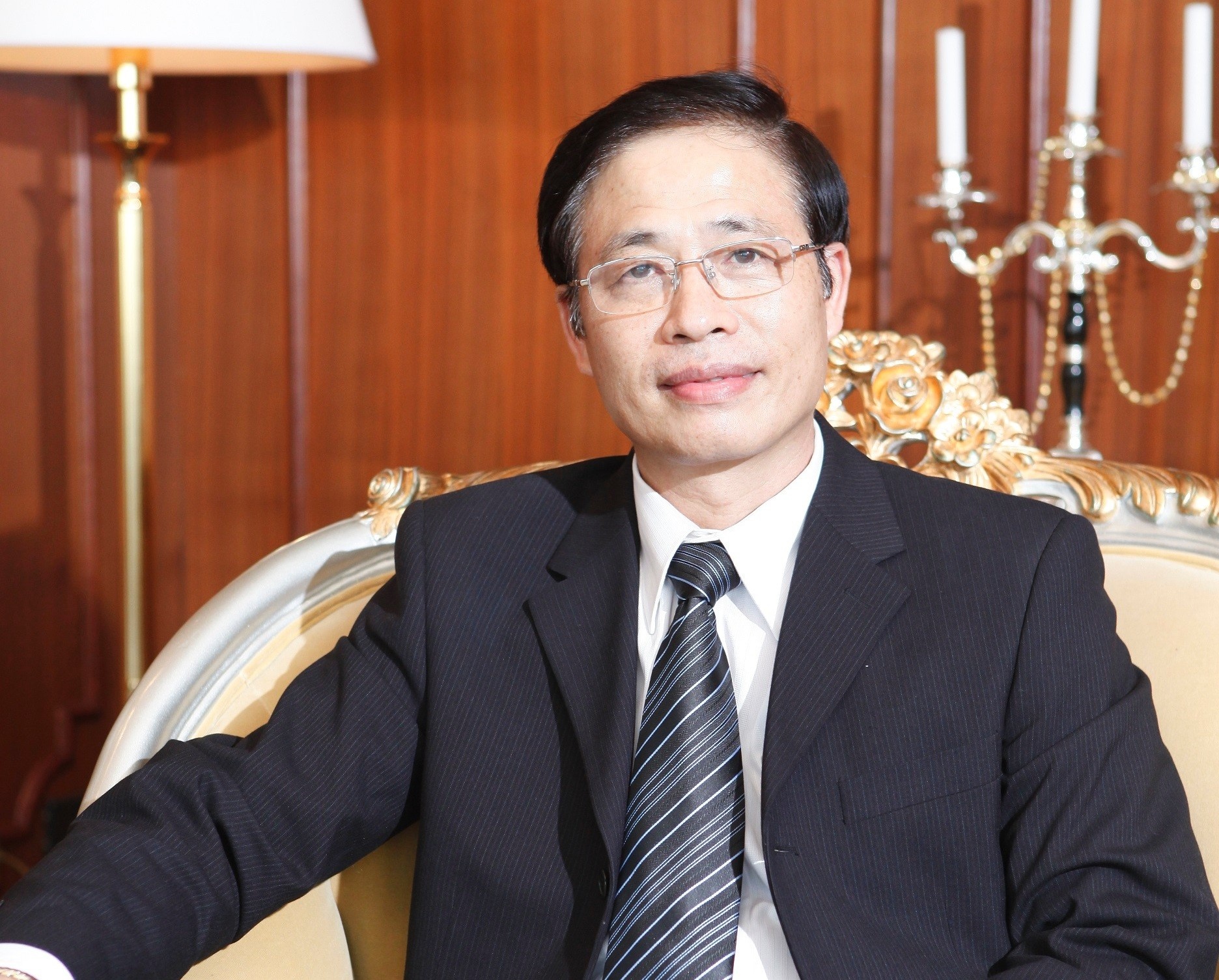 Loạt phát ngôn gây tranh cãi của ông chủ Bảo Tín Minh Châu lại gây bão sau khi thương hiệu vàng này có sự thay đổi lớn - Ảnh 1