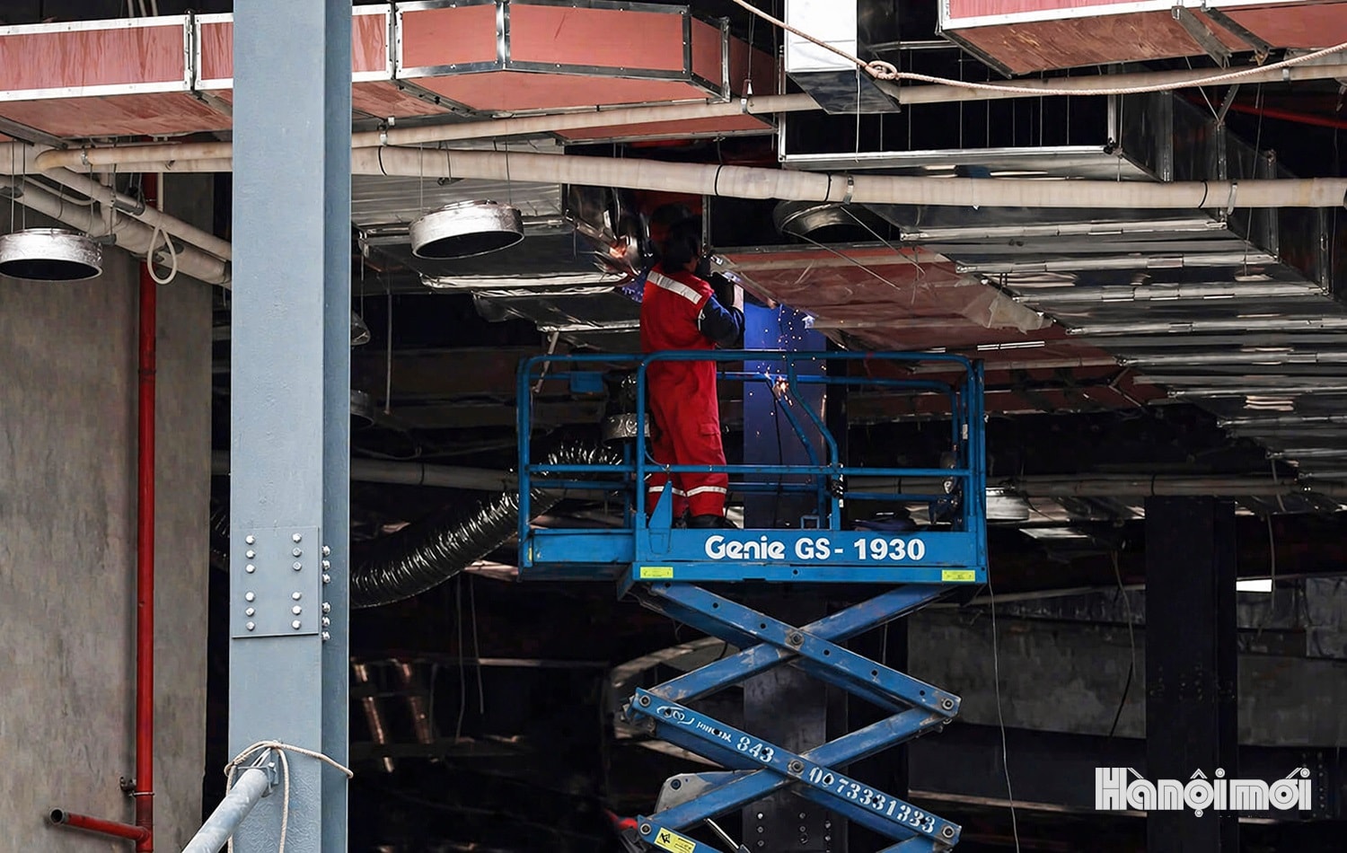 Bến xe hiện đại bậc nhất Thủ đô dần lộ hình hài - Ảnh 8