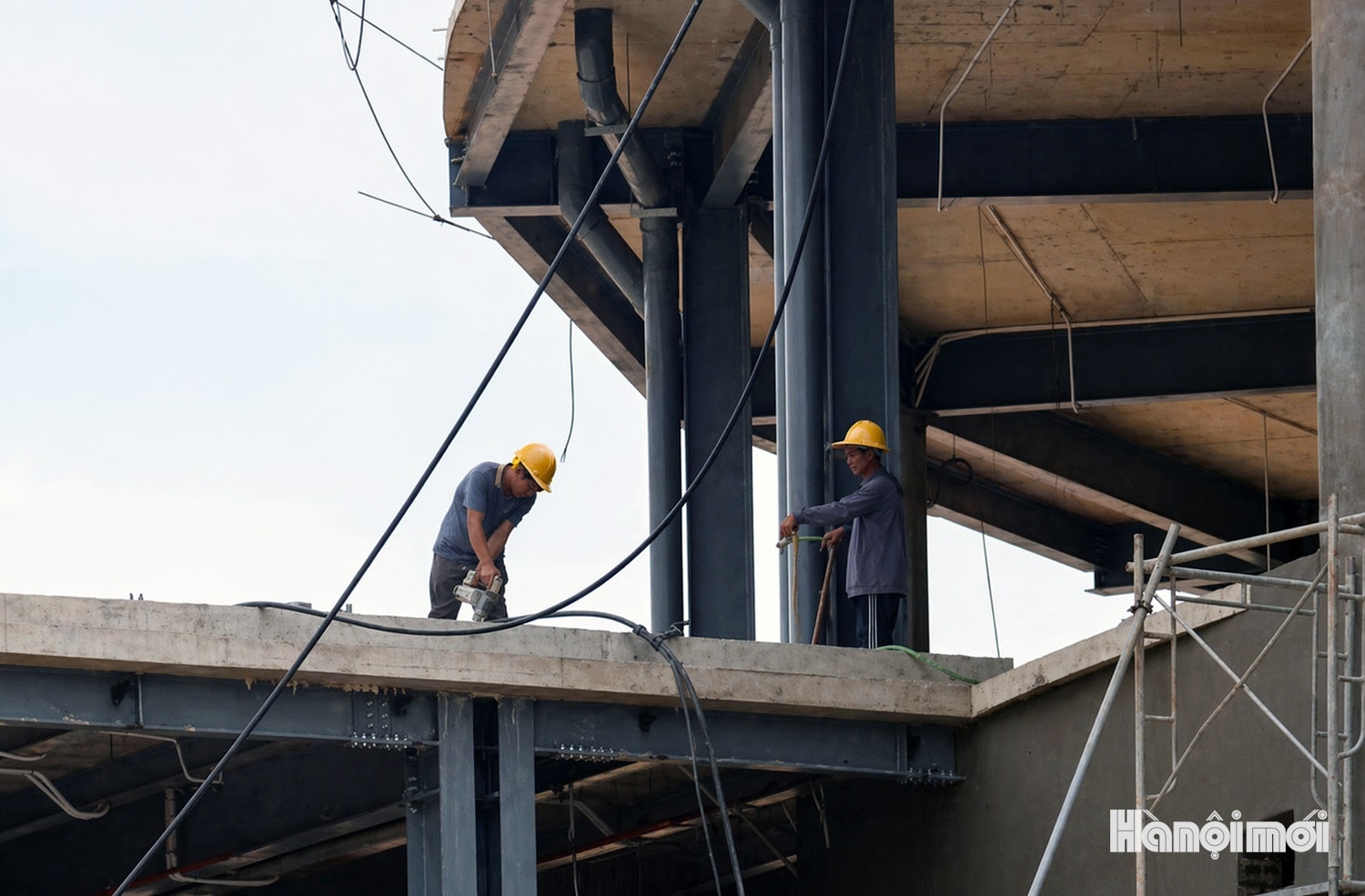 Bến xe hiện đại bậc nhất Thủ đô dần lộ hình hài - Ảnh 7