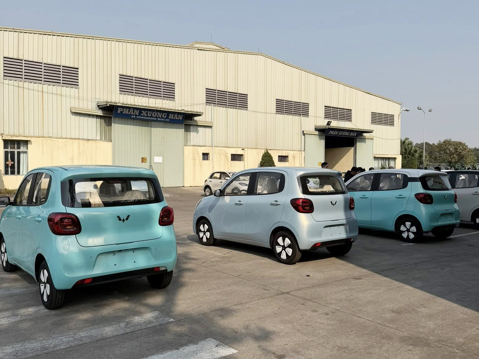 Wuling Macaron lộ thông số tại Việt Nam: Bản đắt nhất có 2 màn hình, phanh điện tử, nhiều công nghệ an toàn hơn, chạy 300km/sạc - Ảnh 2