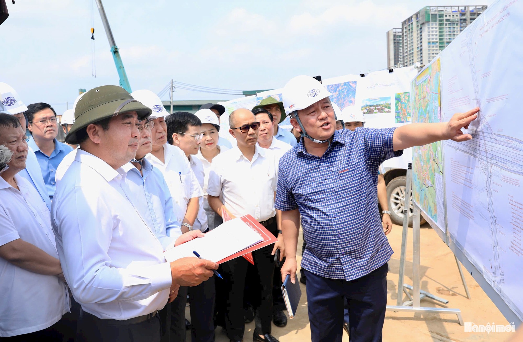 Bí thư Thành ủy Hà Nội Trần Đức Thắng yêu cầu cam kết tiến độ 3 dự án trọng điểm - Ảnh 2