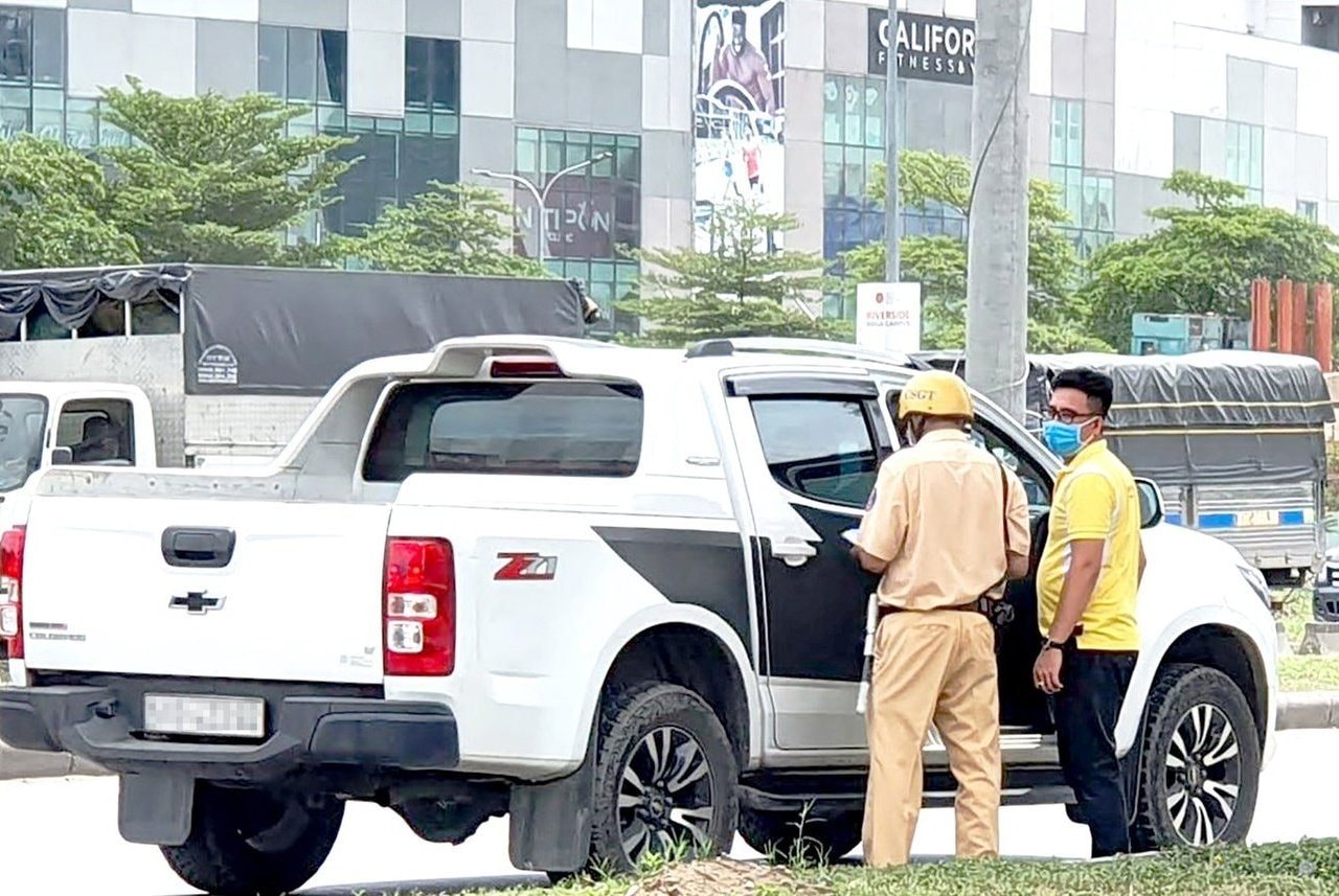 Xếp xe bán tải cao cấp như Ford Ranger Raptor vào nhóm xe tải thông dụng: Công dân kiến nghị, Cục Đăng kiểm nói gì? - Ảnh 1