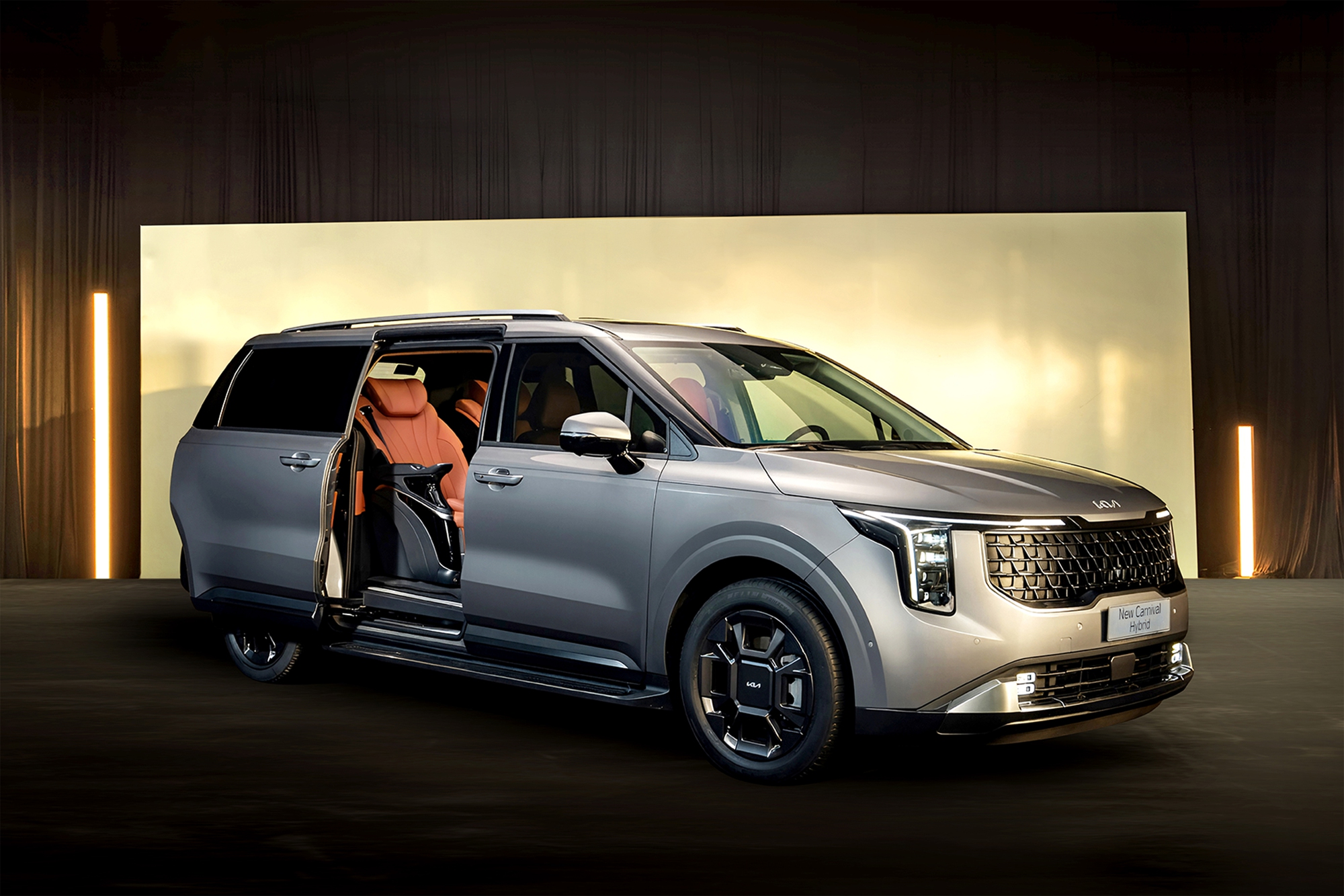 Loạt xe Kia giảm giá hàng chục triệu đồng, có mẫu rẻ hơn cả xe hạng A - Ảnh 1