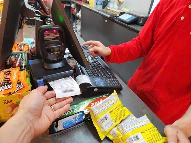 Cơ quan Thuế trả lời nóng về việc khách không lấy hóa đơn, không cung cấp thông tin: Hộ kinh doanh phải làm gì? - Ảnh 1