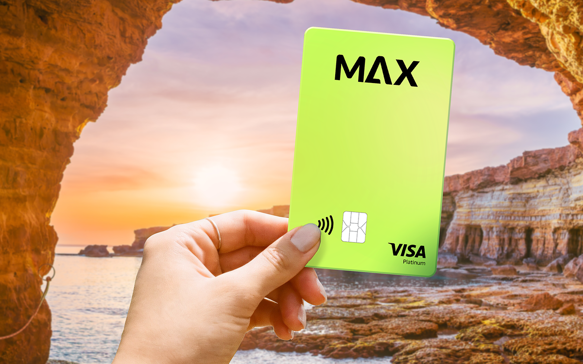 Chi tiêu lễ với Max Card – Nhận hoàn tiền triệu