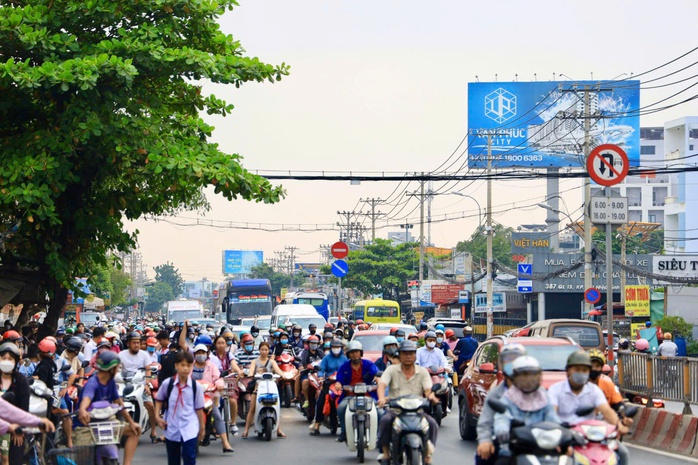 Sở Xây dựng TPHCM thông tin toàn cảnh dự án nâng cấp, mở rộng Quốc lộ 13 - Ảnh 1