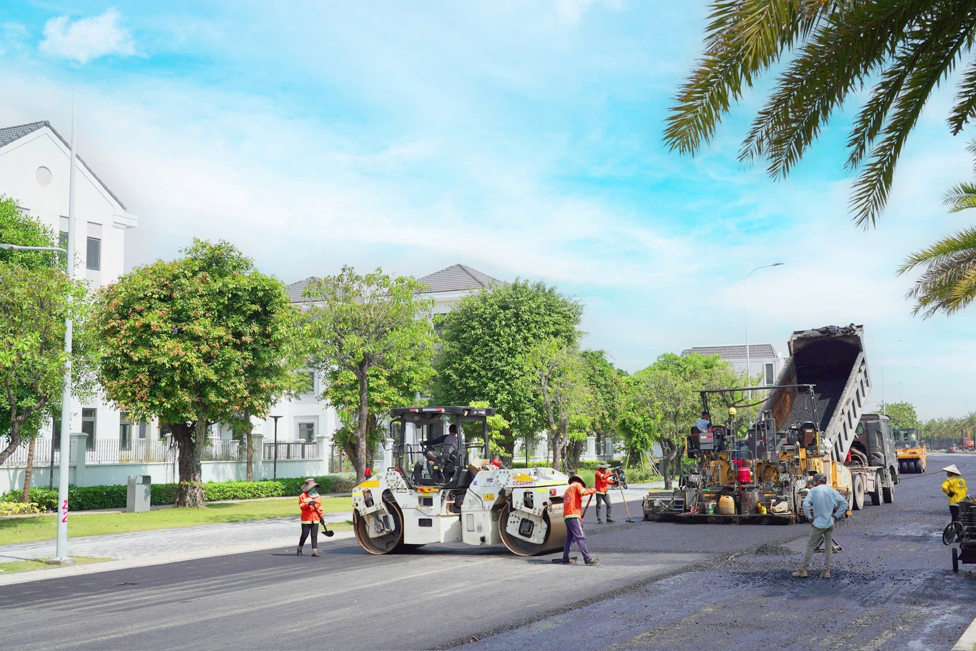 Novaland công bố tài liệu đại hội cổ đông, đặt mục tiêu lợi nhuận tăng mạnh - Ảnh 2