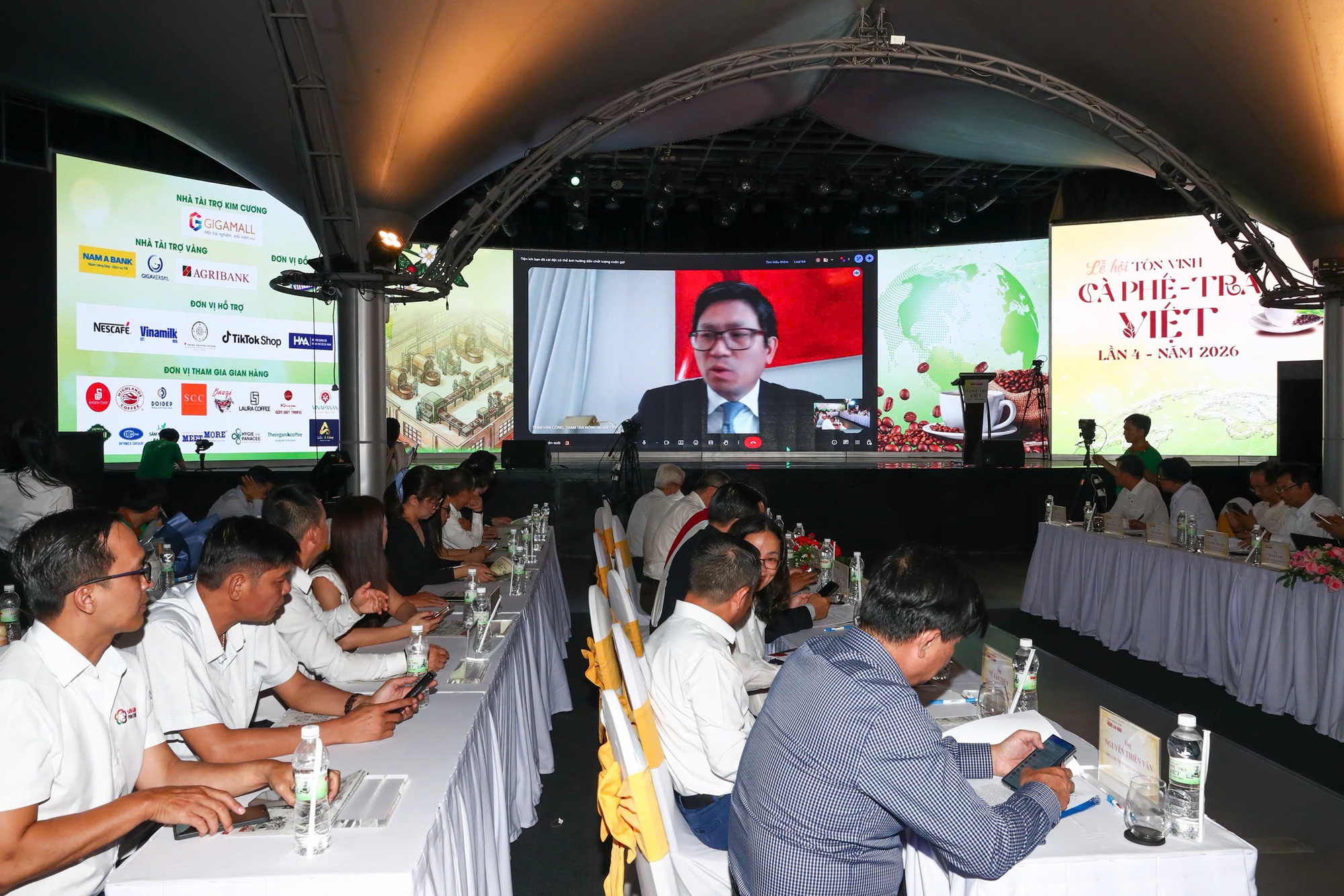 Cà phê Việt bán khắp châu Âu, vì sao người tiêu dùng không biết? - Ảnh 1