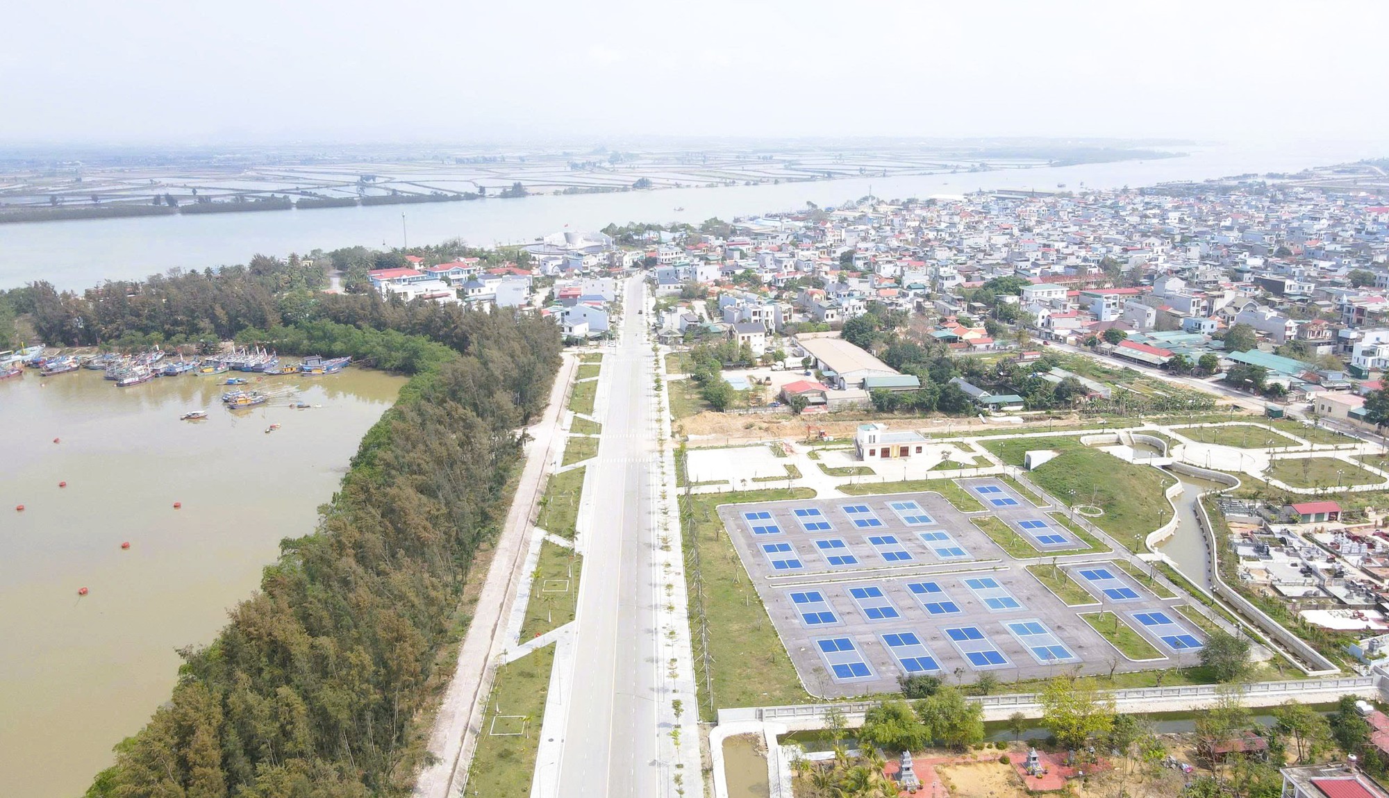 20 sân Pickleball xuất hiện trong Khu lưu niệm đồng bào miền Nam tập kết ra Bắc - Ảnh 1