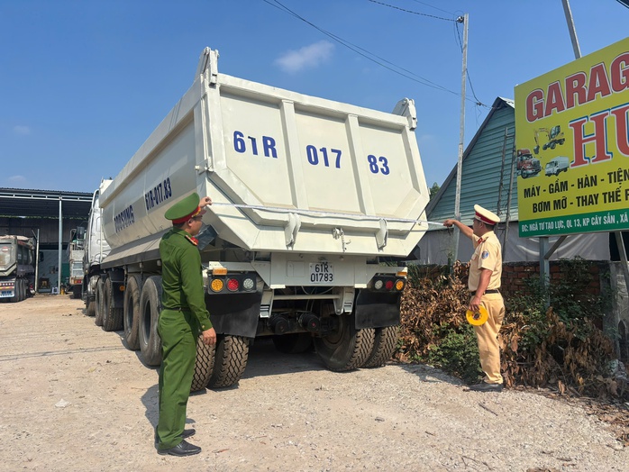 Lưu ý quan trọng của CSGT TPHCM với các chủ xe tải lớn - Ảnh 1