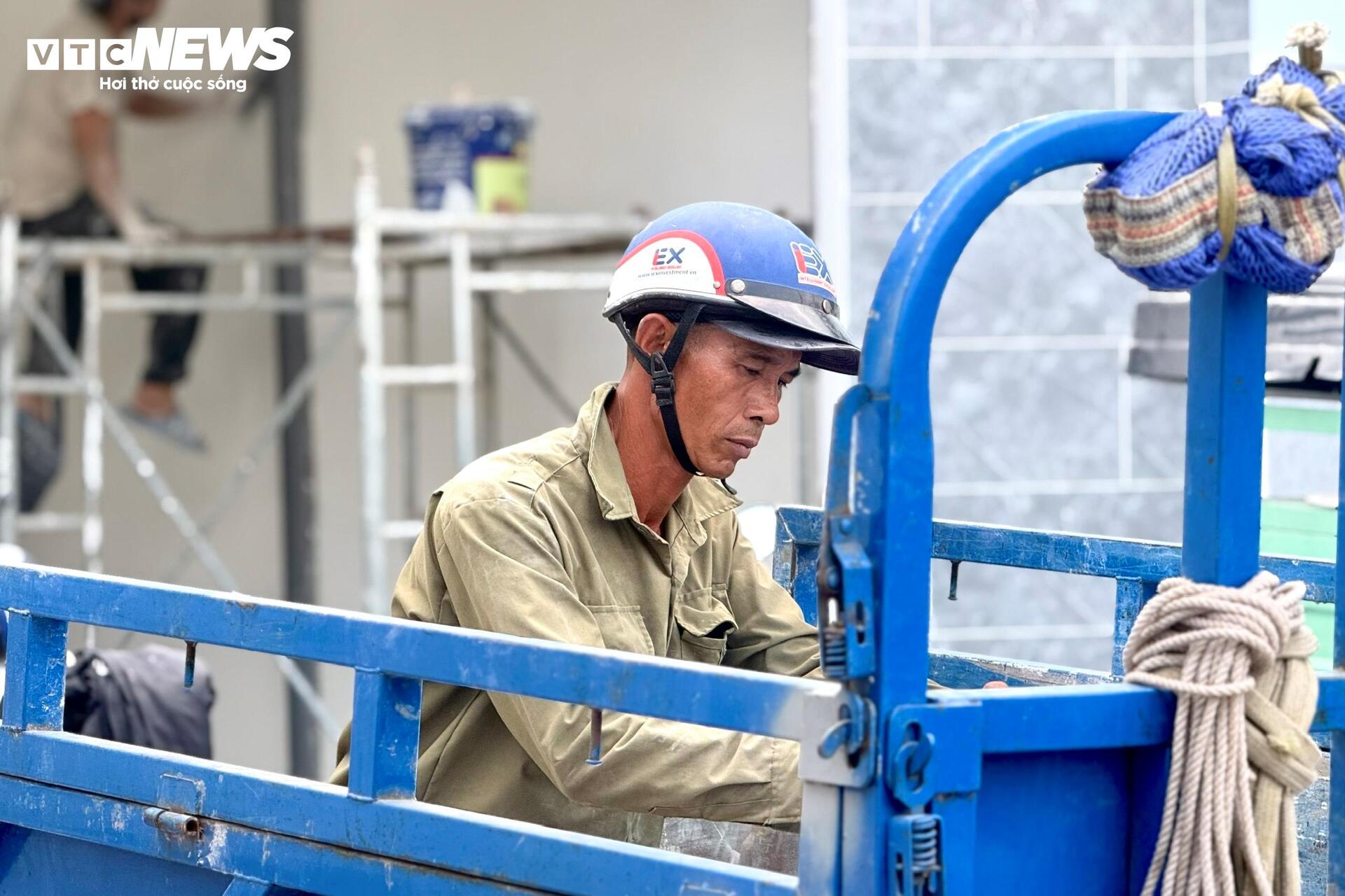 Người dân TP.HCM dỡ nhà, giao mặt bằng làm dự án Quốc lộ 13 mở rộng - Ảnh 6