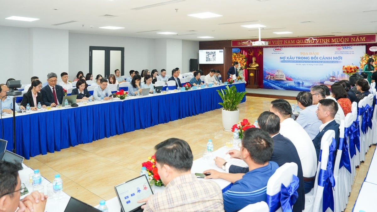 ‘Nợ xấu không chỉ là vấn đề của quá khứ, mà còn là rủi ro tích tụ cho tương lai’ - Ảnh 1