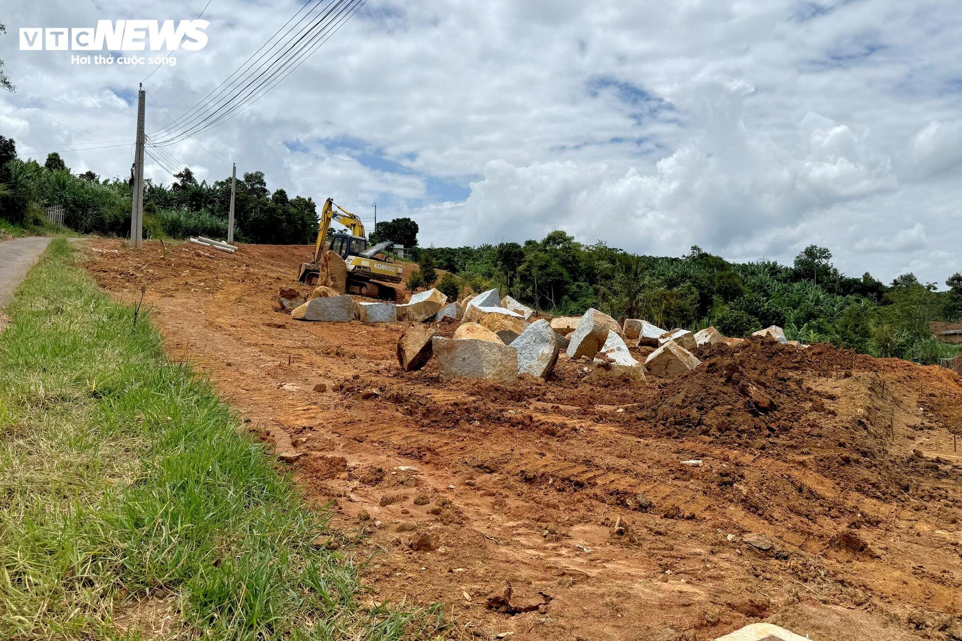 Đất nền phân lô 'chôn vốn' 4 năm, rao bán cắt lỗ không ai mua - Ảnh 5