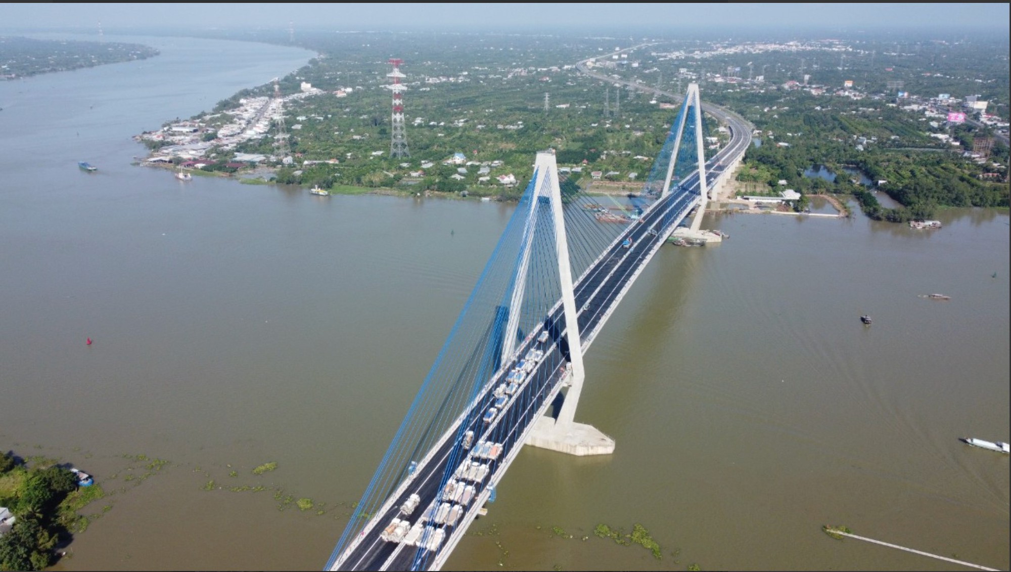 "Ký ức vàng" về cầu Mỹ Thuận sau 26 năm khiến cộng đồng mạng xúc động - Ảnh 4