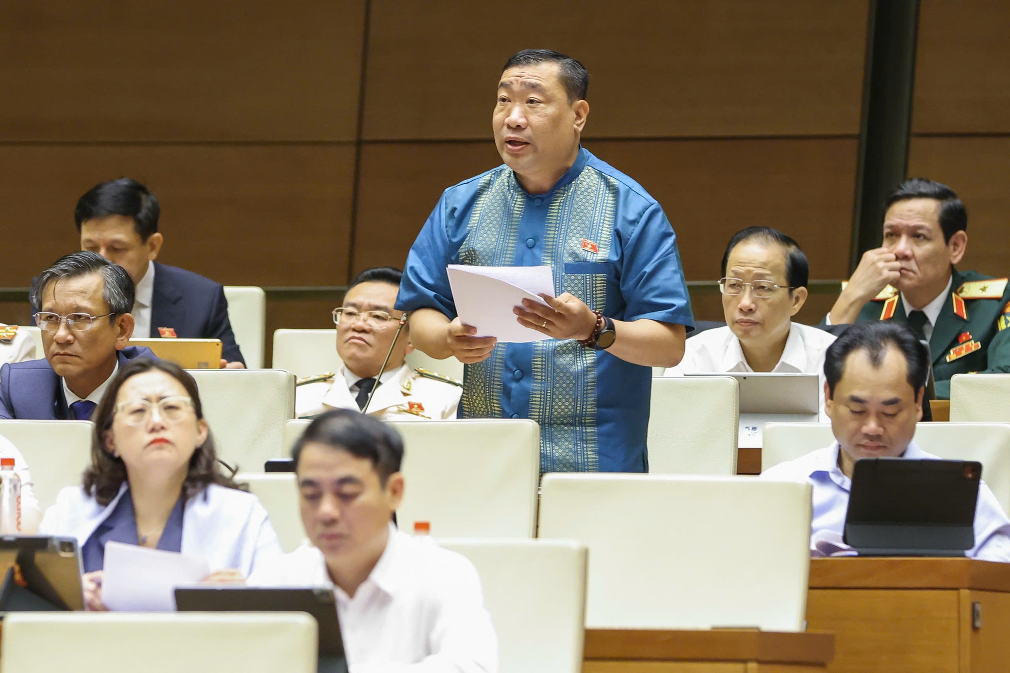 Đề xuất tăng lương cơ sở đến 2,7 triệu đồng/tháng từ 1/7/2026 - Ảnh 2