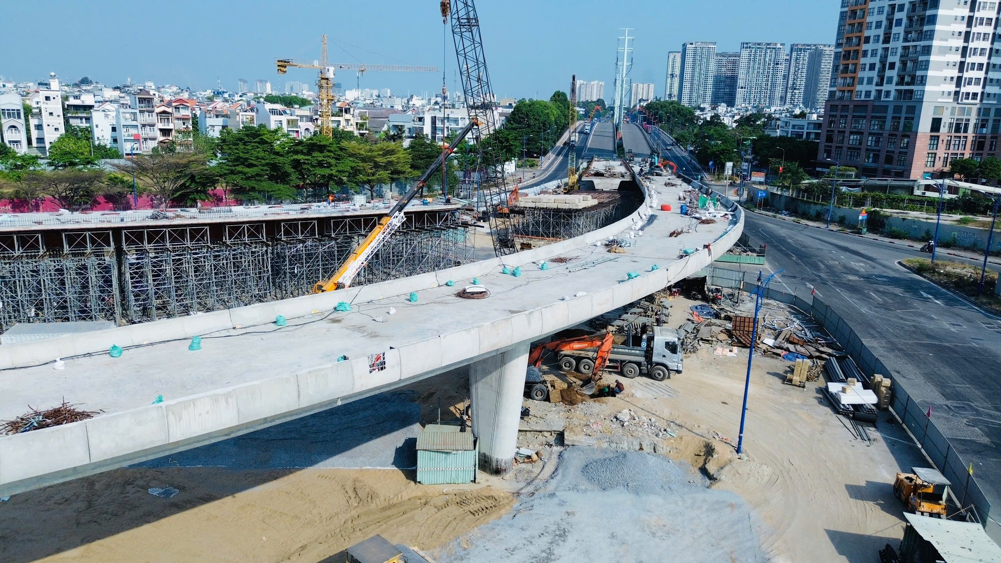 Hạng mục lớn thứ 4 nút giao An Phú về đích dịp 30-4 - Ảnh 3