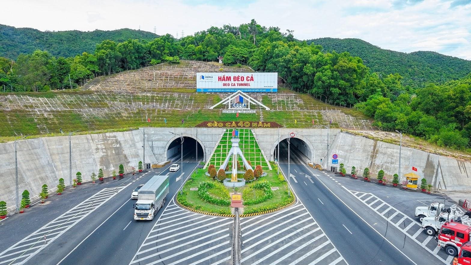 Gần 670km cao tốc, hơn 40km hầm đường bộ và loạt dấu ấn của Đèo Cả trên bản đồ hạ tầng giao thông Việt Nam - Ảnh 1