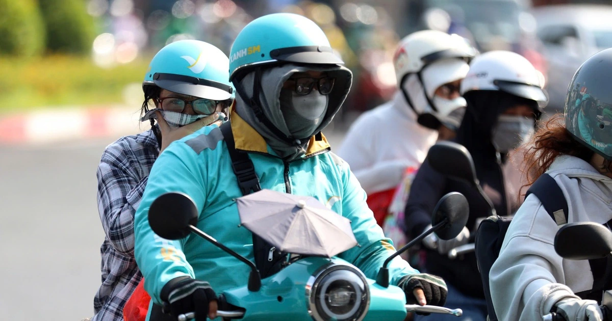 Nắng nóng gay gắt, nhiều 'chảo lửa' vượt trên 40 độ C