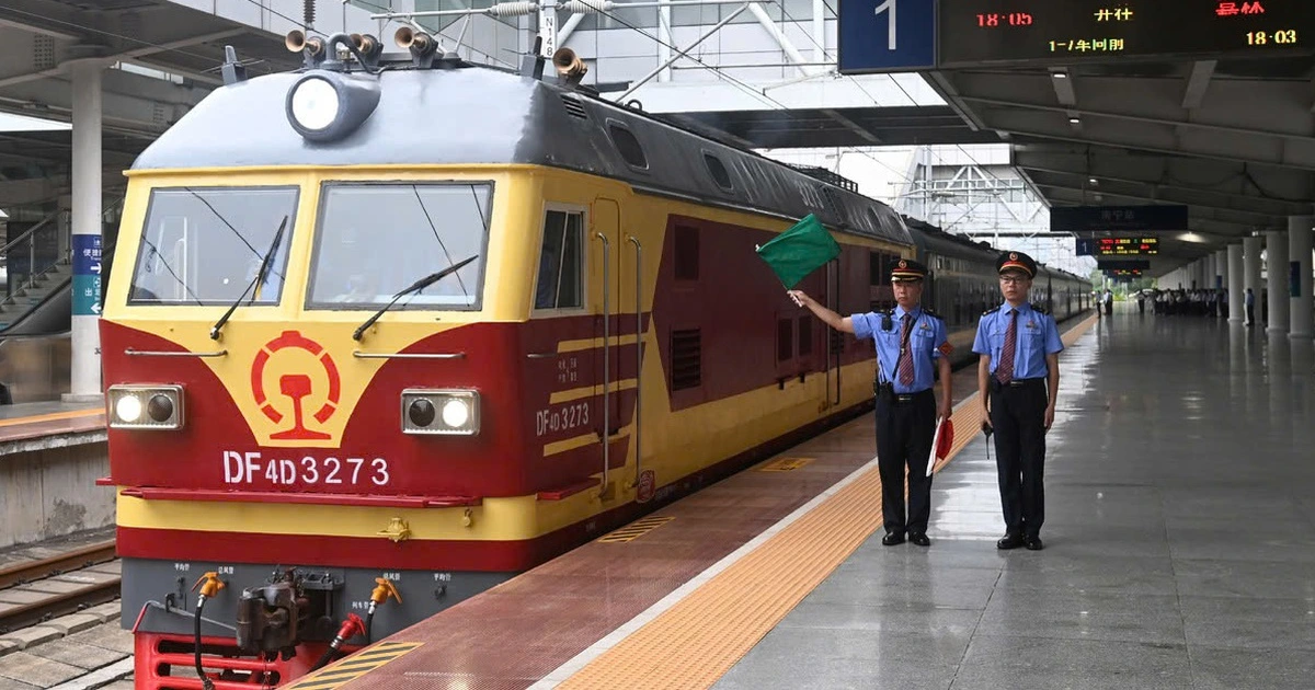 Tăng tốc kết nối đường sắt Việt - Trung