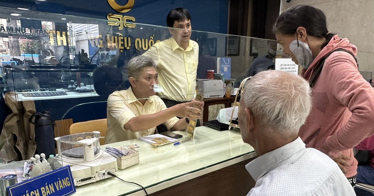 Công ty SJC tạm ngưng đăng ký mua vàng online