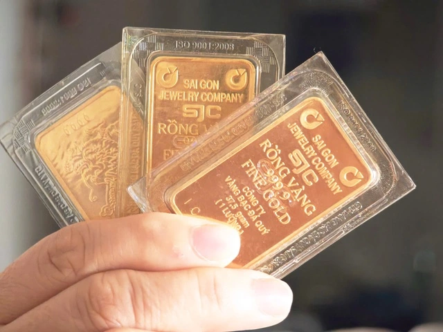 Giá vàng hôm nay 15.4.2026: SJC tăng 2,5 triệu đồng/lượng - Ảnh 1