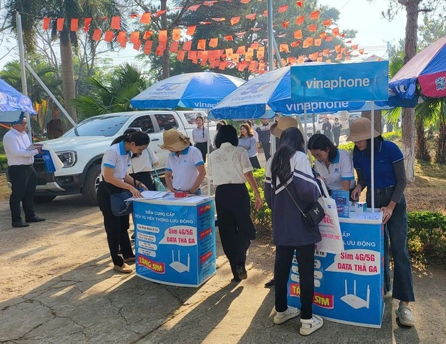 VNPT Lâm Đồng: 20 năm miệt mài ‘tiếp sức’, cùng sĩ tử viết tiếp ước mơ - Ảnh 6