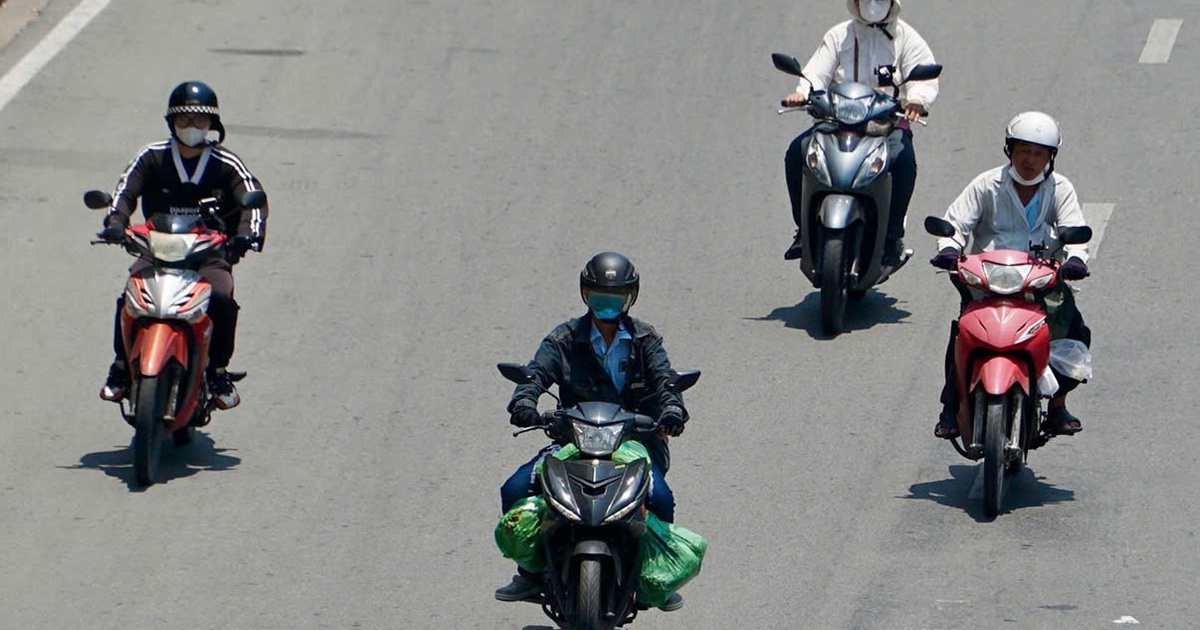 TP.HCM tiếp tục nắng nóng gay gắt, bao giờ mưa trái mùa trở lại?