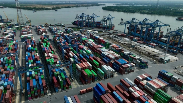 Xuất khẩu tiếp tục tăng mạnh giữa biến động - Ảnh 1