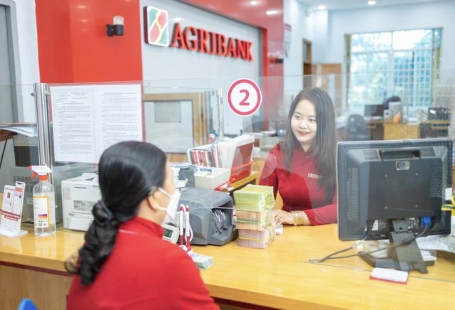 Agribank chủ động giảm lãi suất tiền gửi, tiên phong thực hiện giảm lãi suất cho vay - Ảnh 1