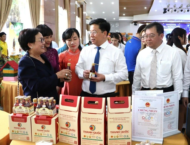 An Giang nỗ lực trở thành mô hình phát triển mới của Việt Nam - Ảnh 2