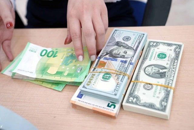 Giá USD hôm nay 28.4.2026: Giảm nhẹ khi euro, yen Nhật bật tăng - Ảnh 1