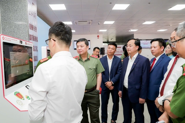 Agribank đồng hành cùng tỉnh Quảng Ninh triển khai mô hình Kiosk thông minh - Ảnh 5