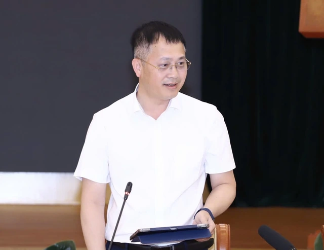 Xem xét điều chỉnh giá trần vé máy bay nội địa - Ảnh 1