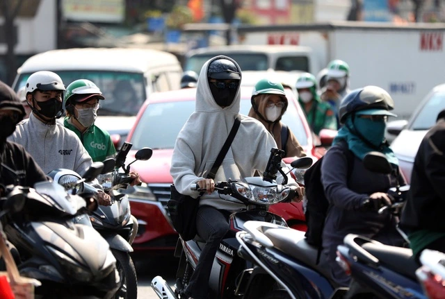 Kỷ lục mới, hôm nay nhiệt độ cao nhất lên gần 42 độ C - Ảnh 1